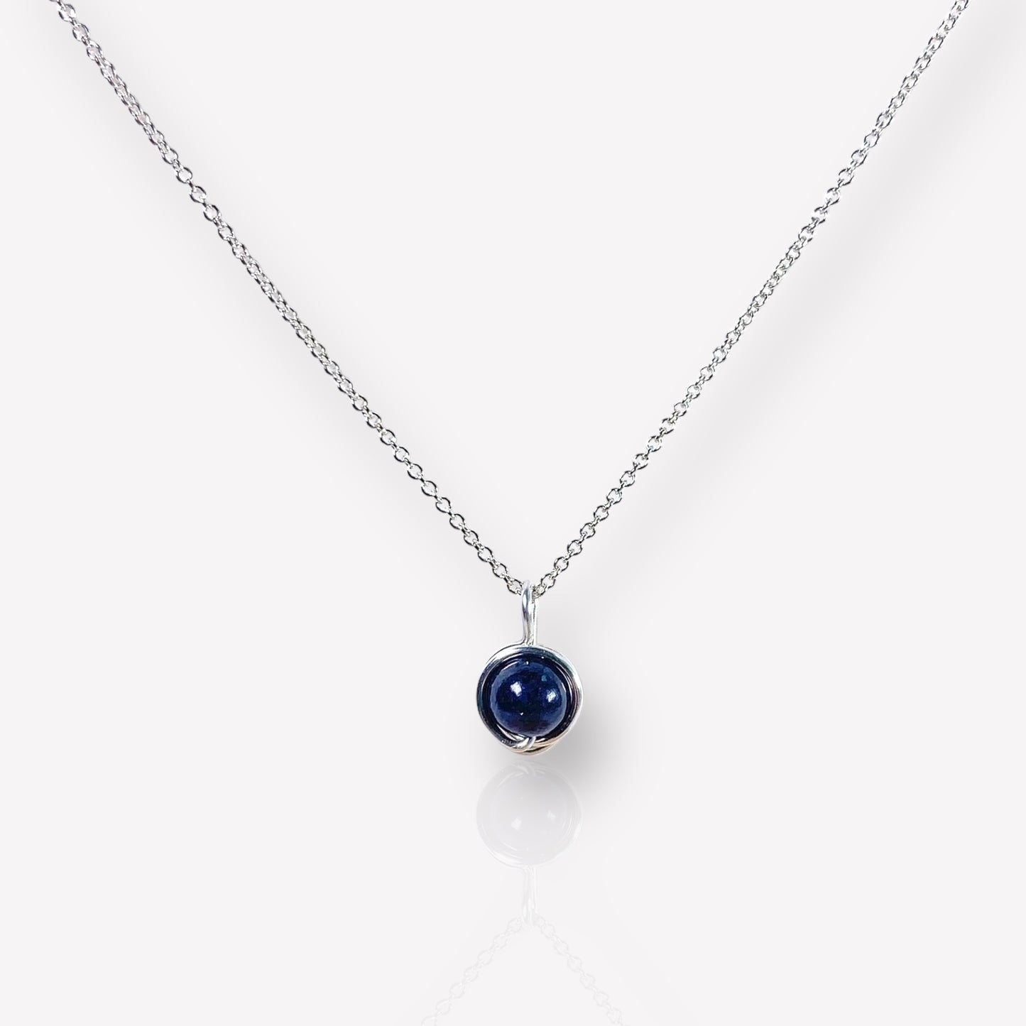 Soli Sapphire Necklace / September