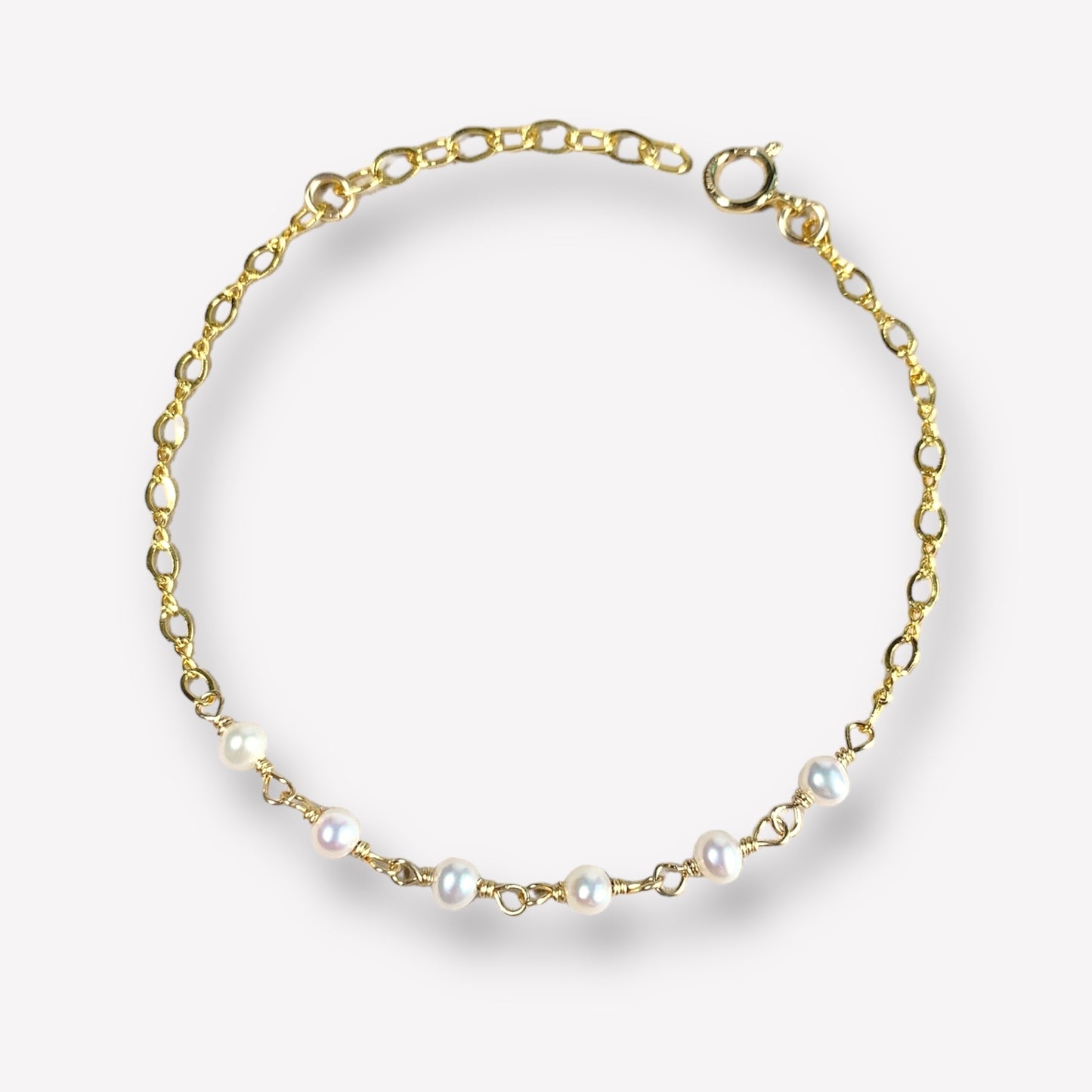 Dainty Pearl mid Bracelet