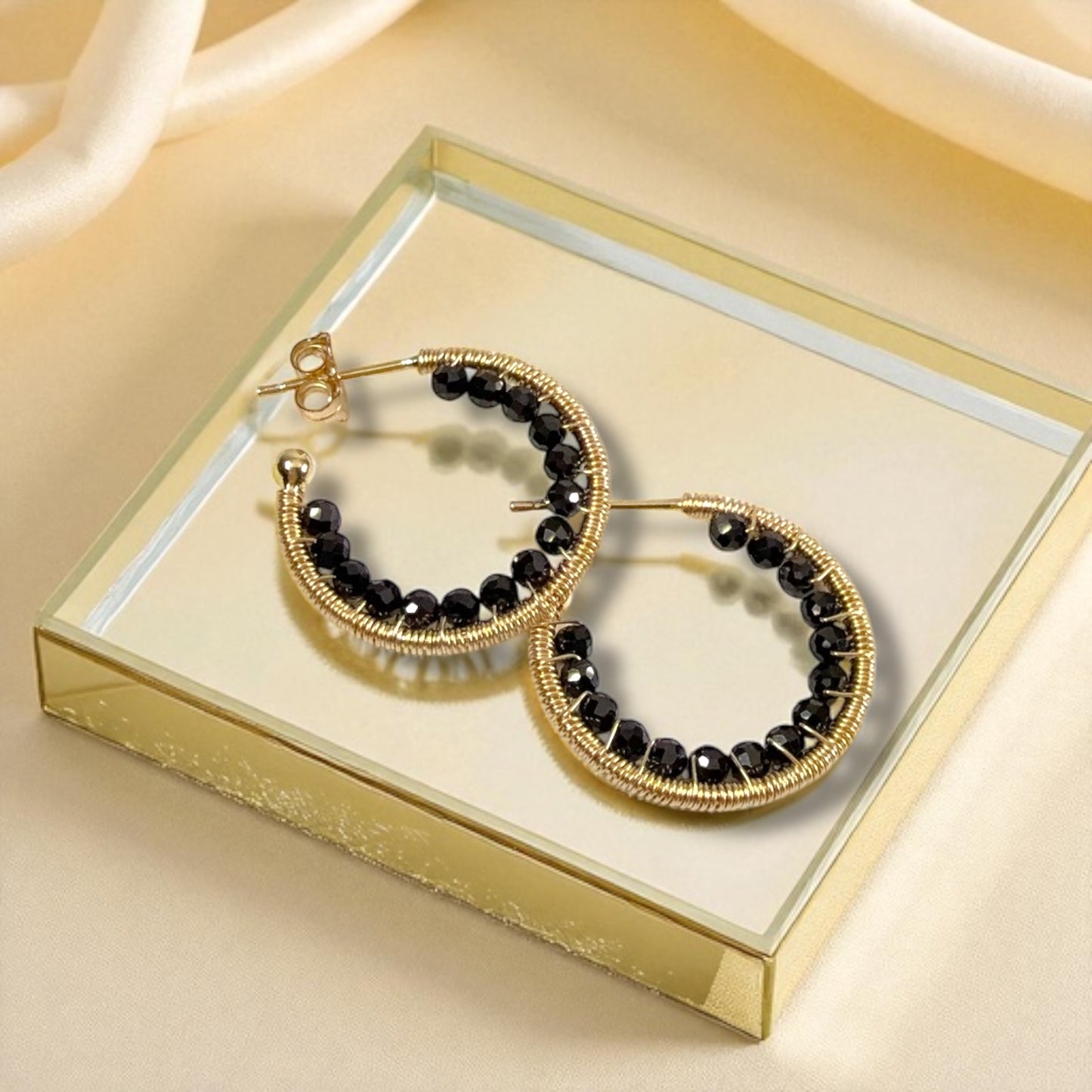 Black Spinel S Hoop Earrings