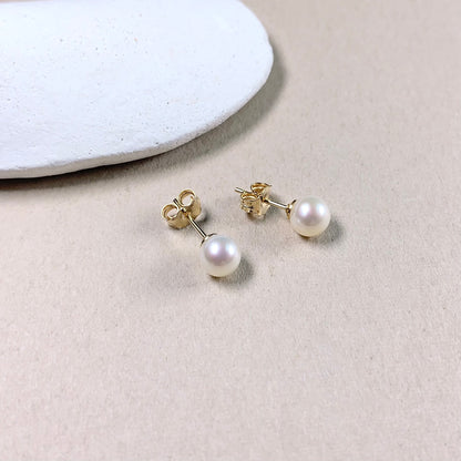 5-5.5mm Round Pearl Stud Earrings