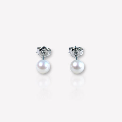 5-5.5mm Round Pearl Stud Earrings