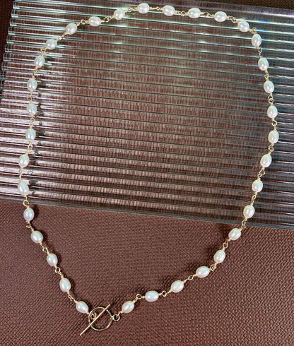 Drop Pearl Necklace