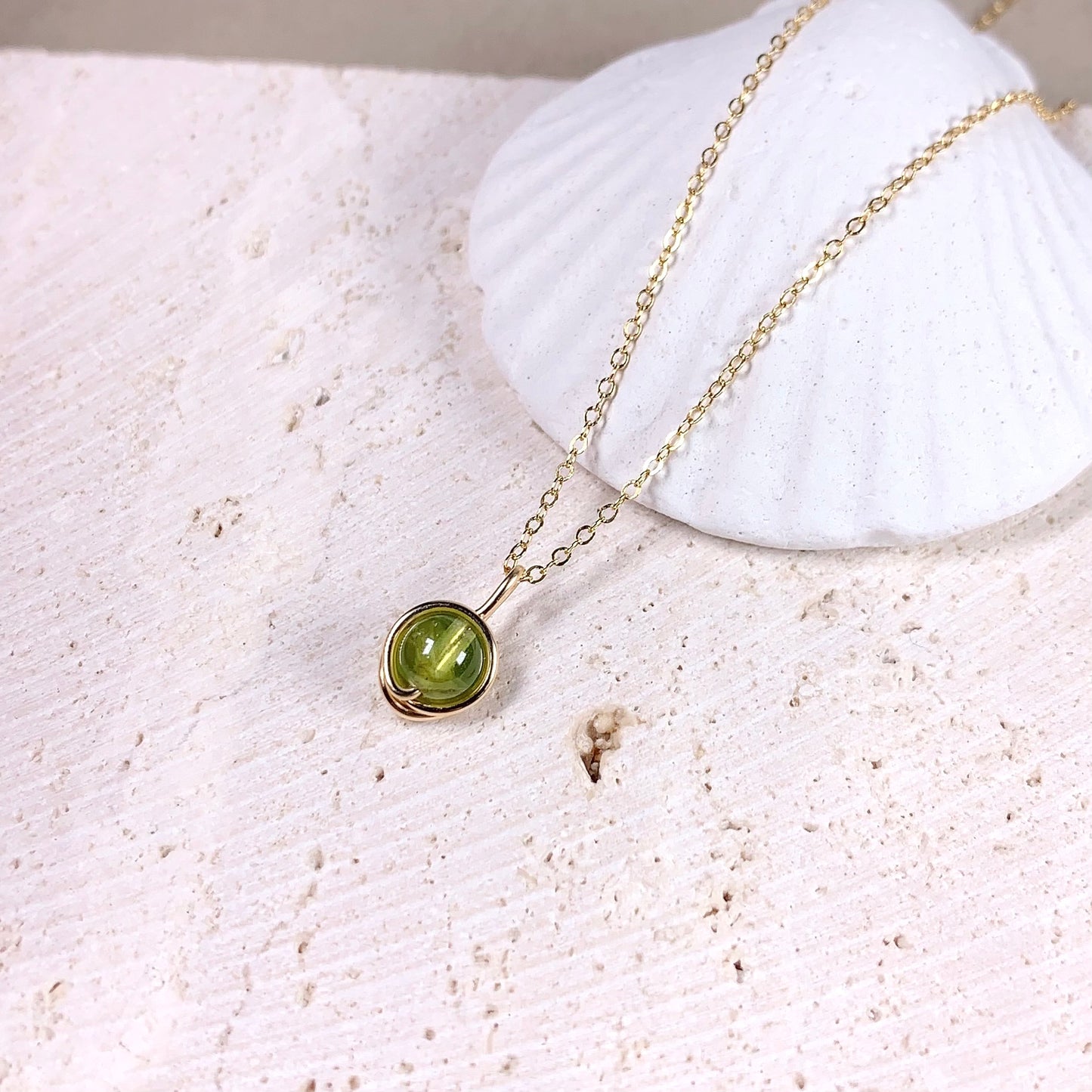 Peridot Pendant Necklace / August